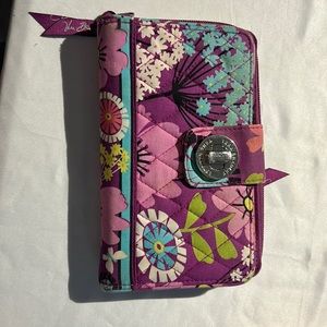 Vera Bradley wallet clutch good condition